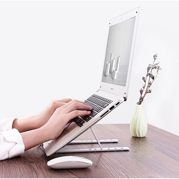 Giá đở laptop tiết kiệm không gian