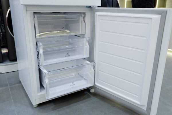 Tủ lạnh Xiaomi Mijia 256L thiết kế 3 cửa độc lập