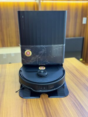 Robot hút bụi Roborock Q Revo Master
