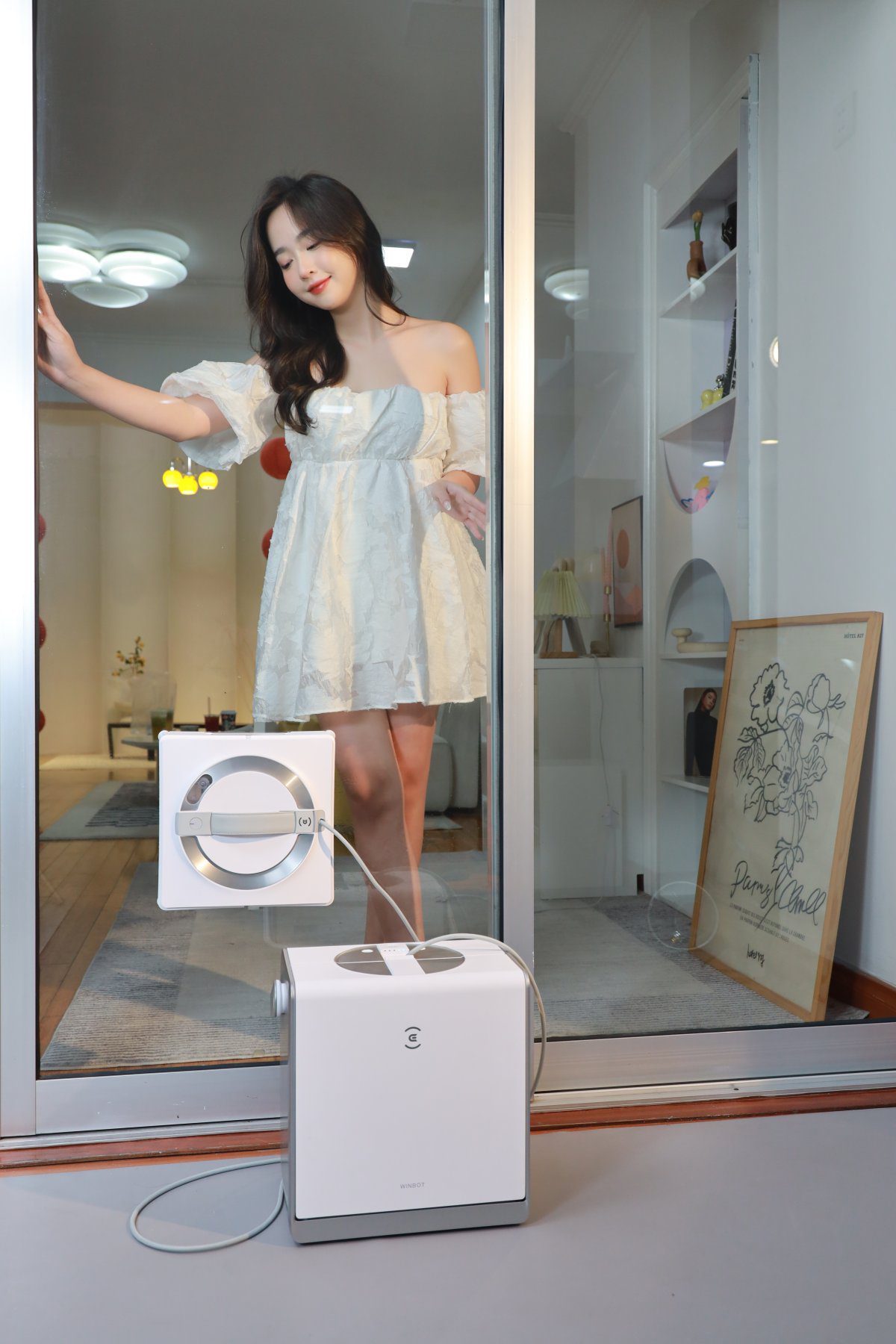 Robot lau kính Ecovacs Winbot W2 OMNI